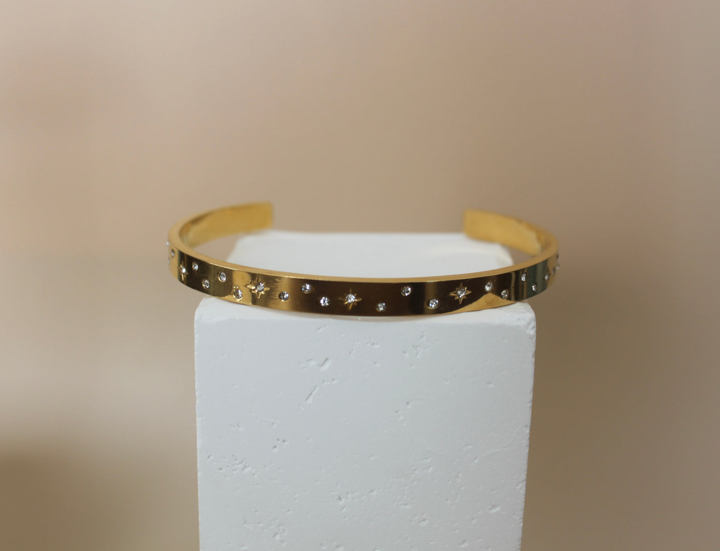 LUNA cuff