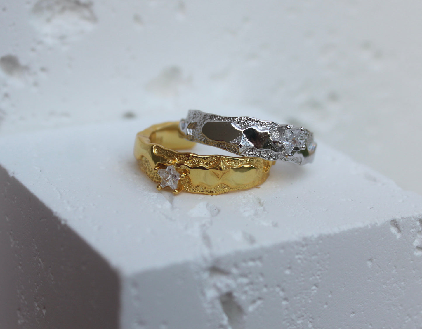 STARIA ring