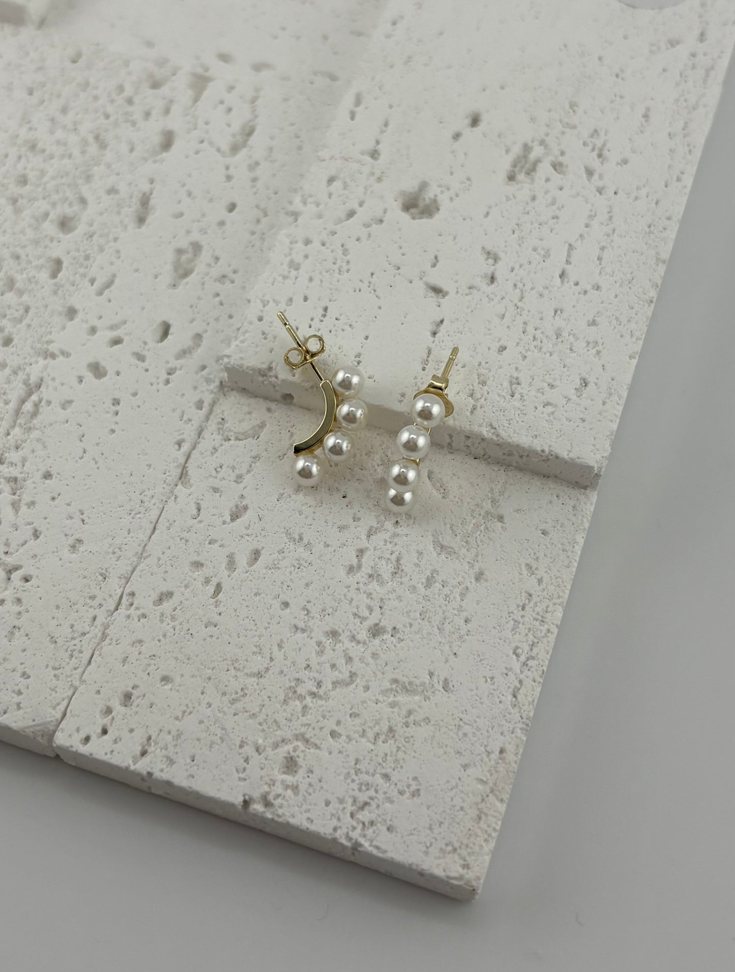 NIA earring
