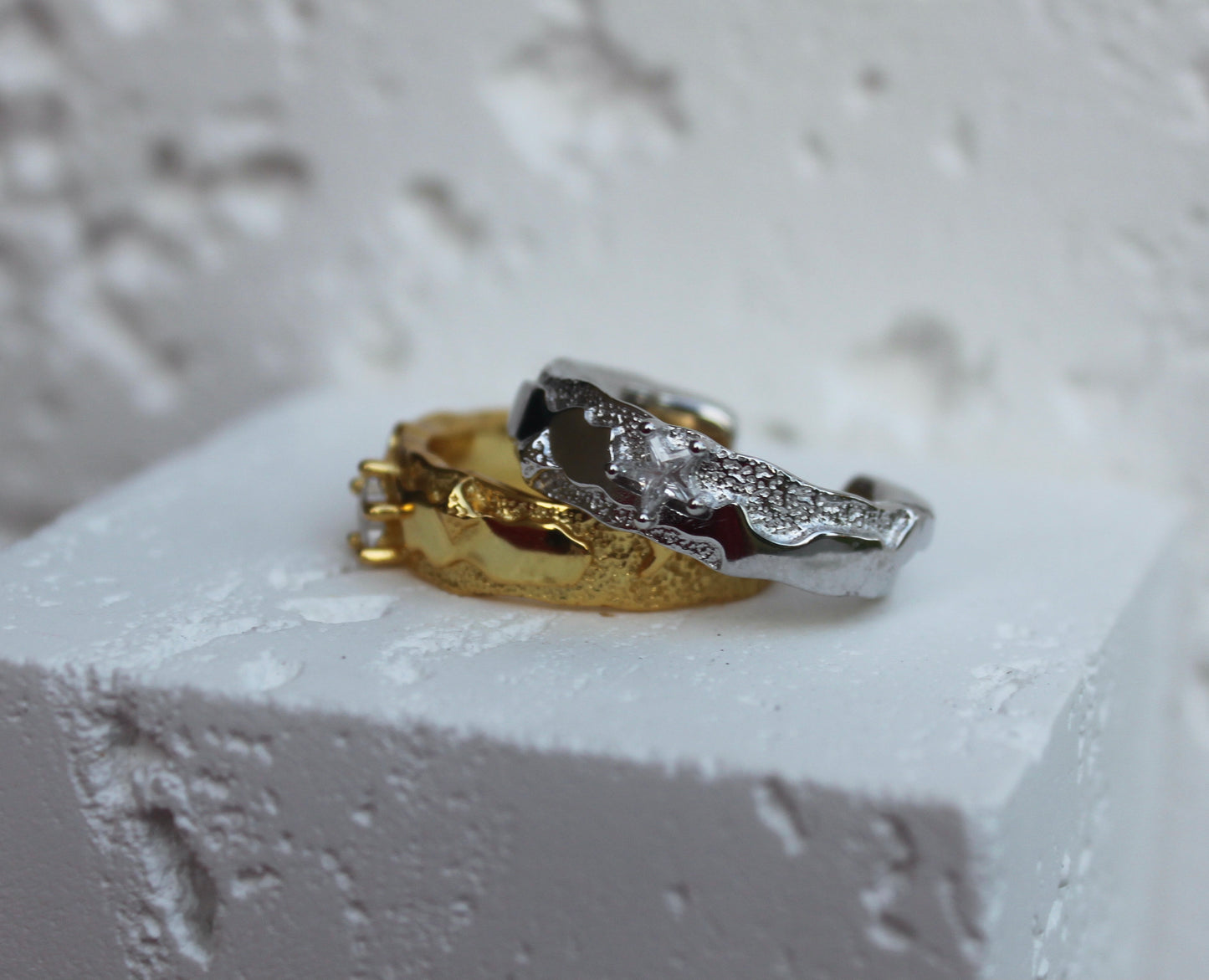 STARIA ring
