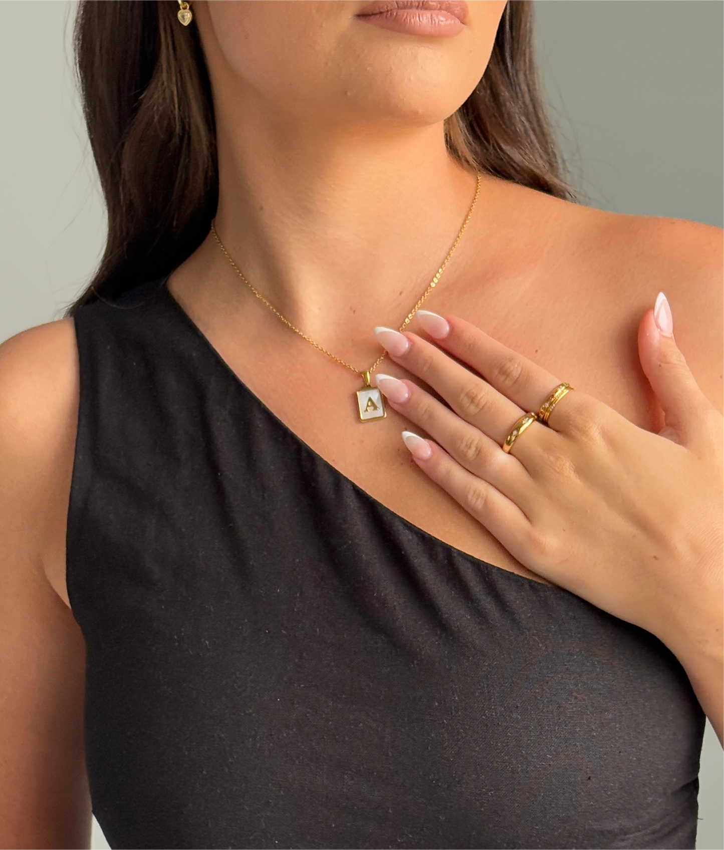 SHELL initial necklace